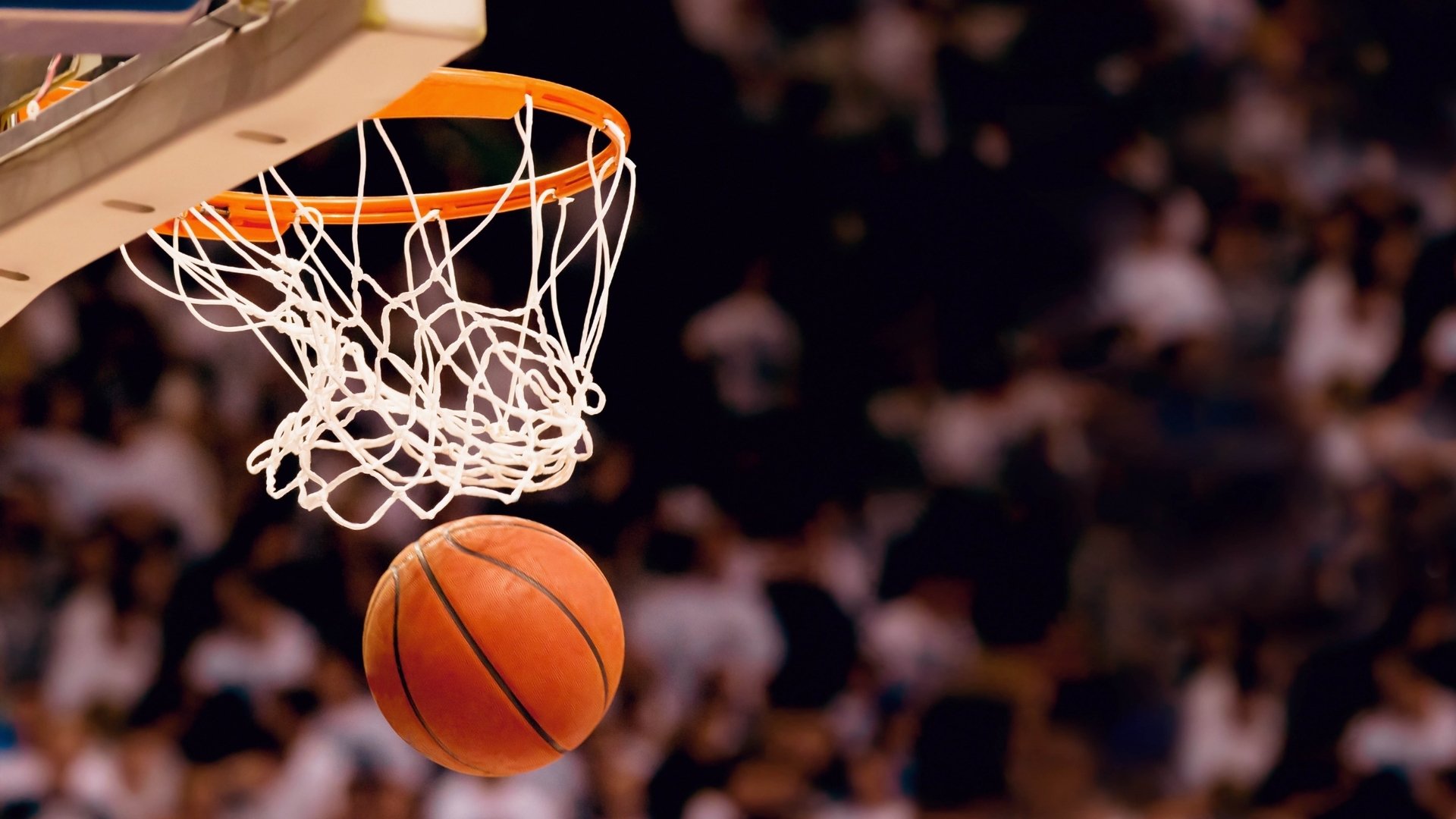 悬念丛生，欧冠、亚冠与NBA的三重变局